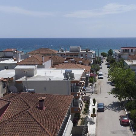 Maria Apartments Paralia Dionysiou Buitenkant foto