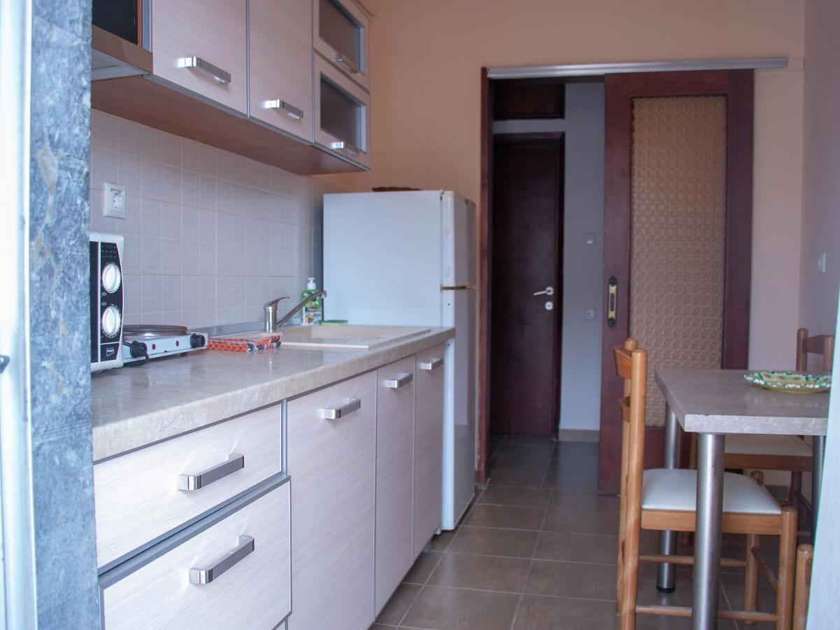Maria Apartments Paralia Dionysiou Buitenkant foto