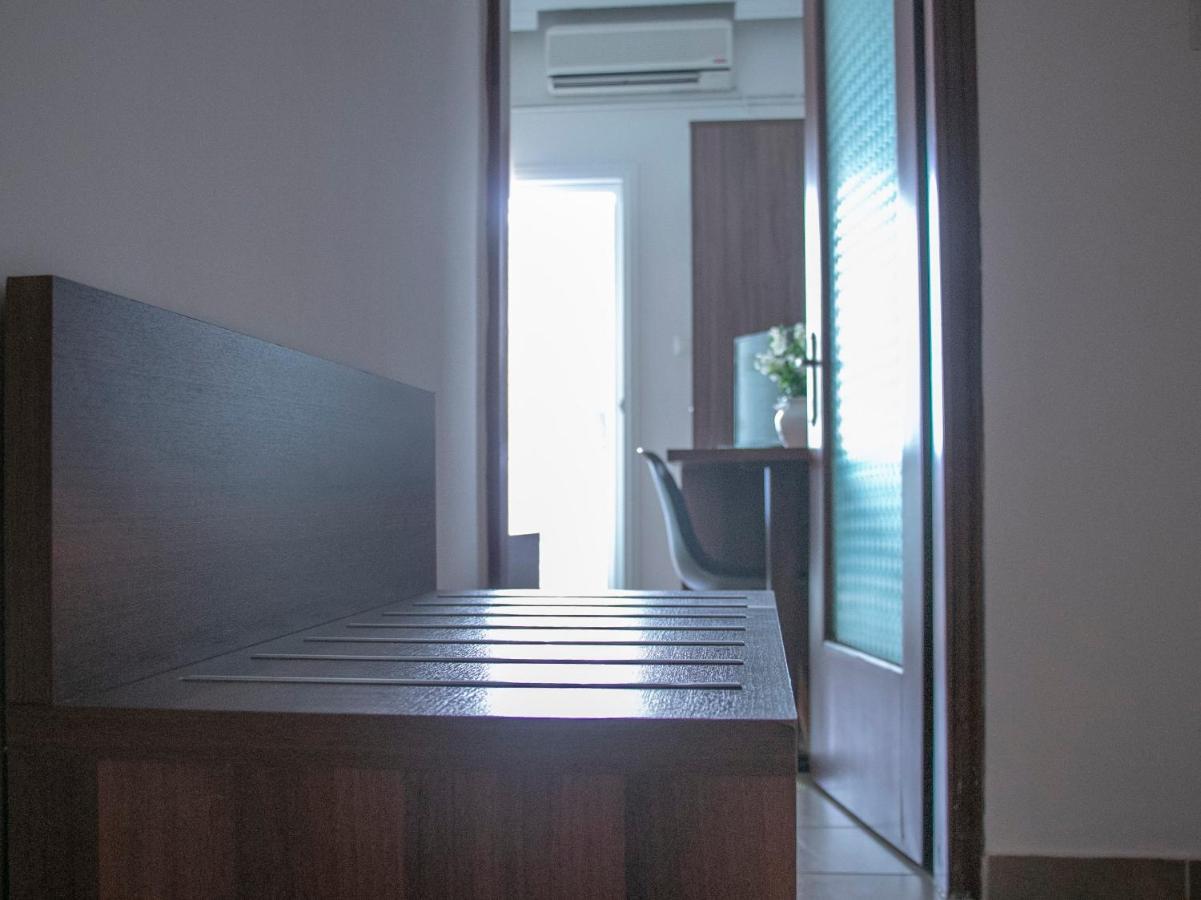 Maria Apartments Paralia Dionysiou Buitenkant foto