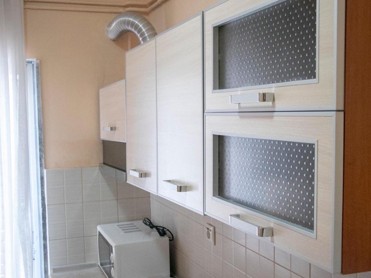 Maria Apartments Paralia Dionysiou Buitenkant foto