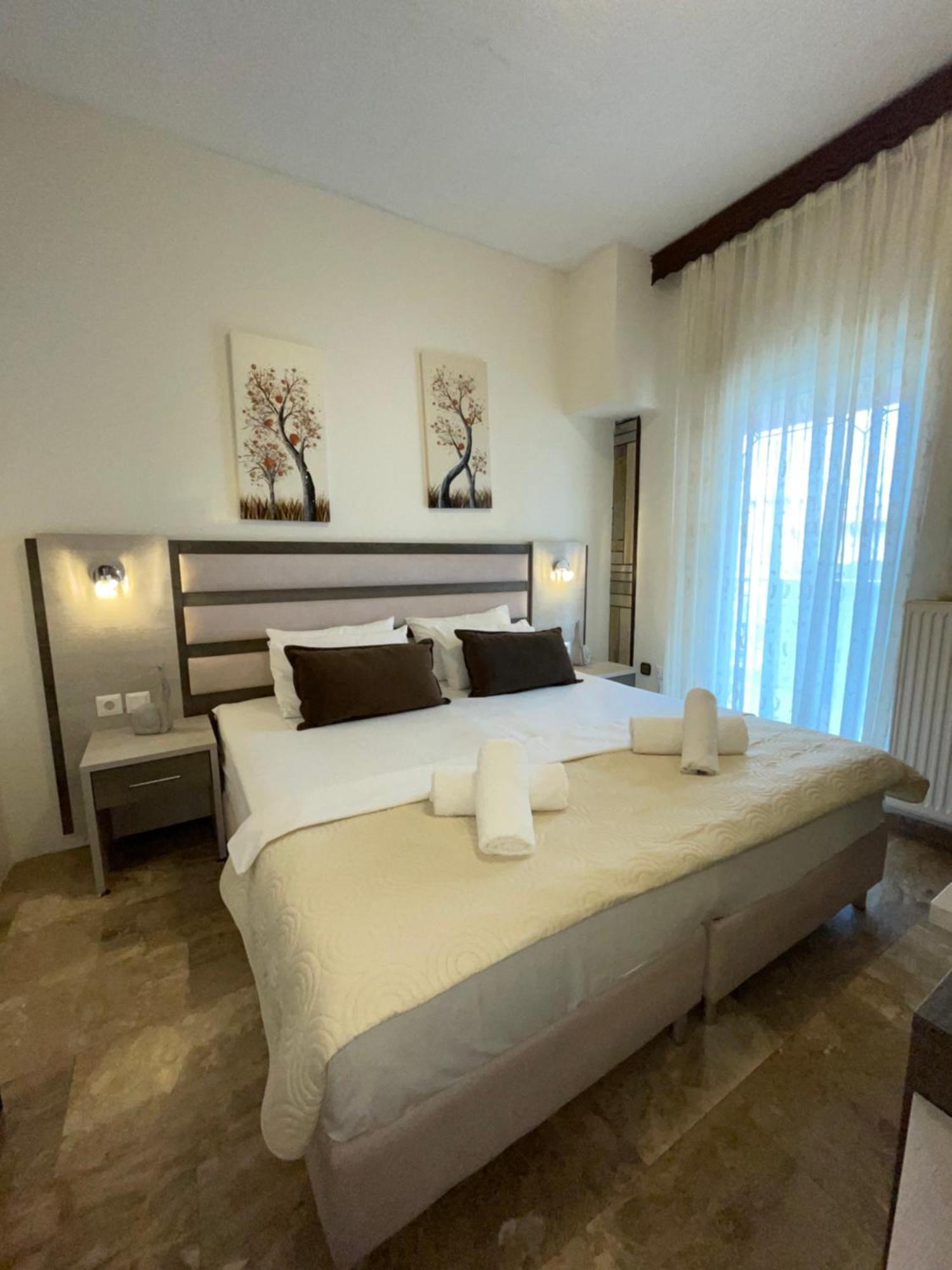 Maria Apartments Paralia Dionysiou Buitenkant foto