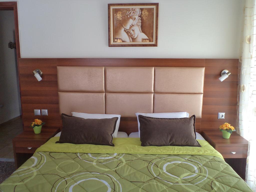 Maria Apartments Paralia Dionysiou Buitenkant foto